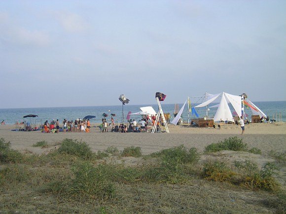 Rodatge de l'anunci estiuenc de TV3 a la platja de Gavà Mar (juliol de 2006)